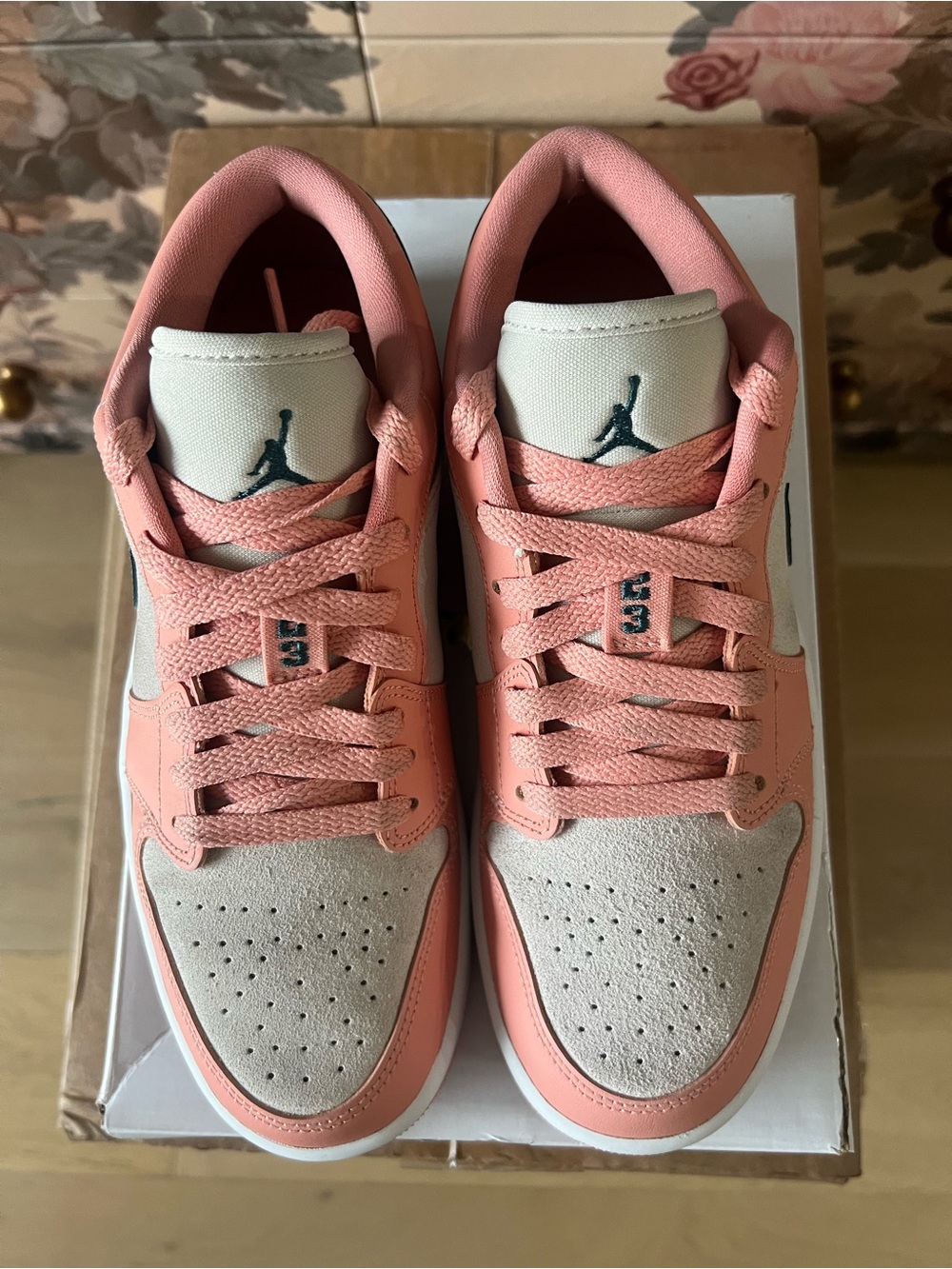 Jordan 1 women’s 8 Low Top Sneakers - Peach/Pale Pink/White- limited - Picture 2 of 7
